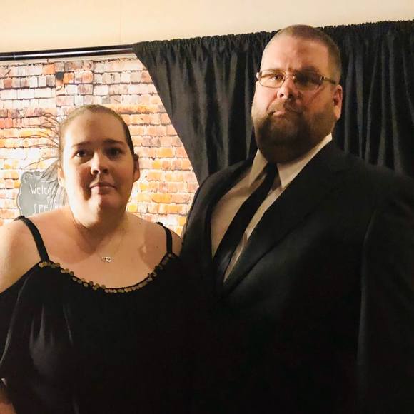 Meet your Posher, Tiah - Picture 1 of 1